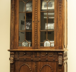 Four Lions Bookcase (V) 